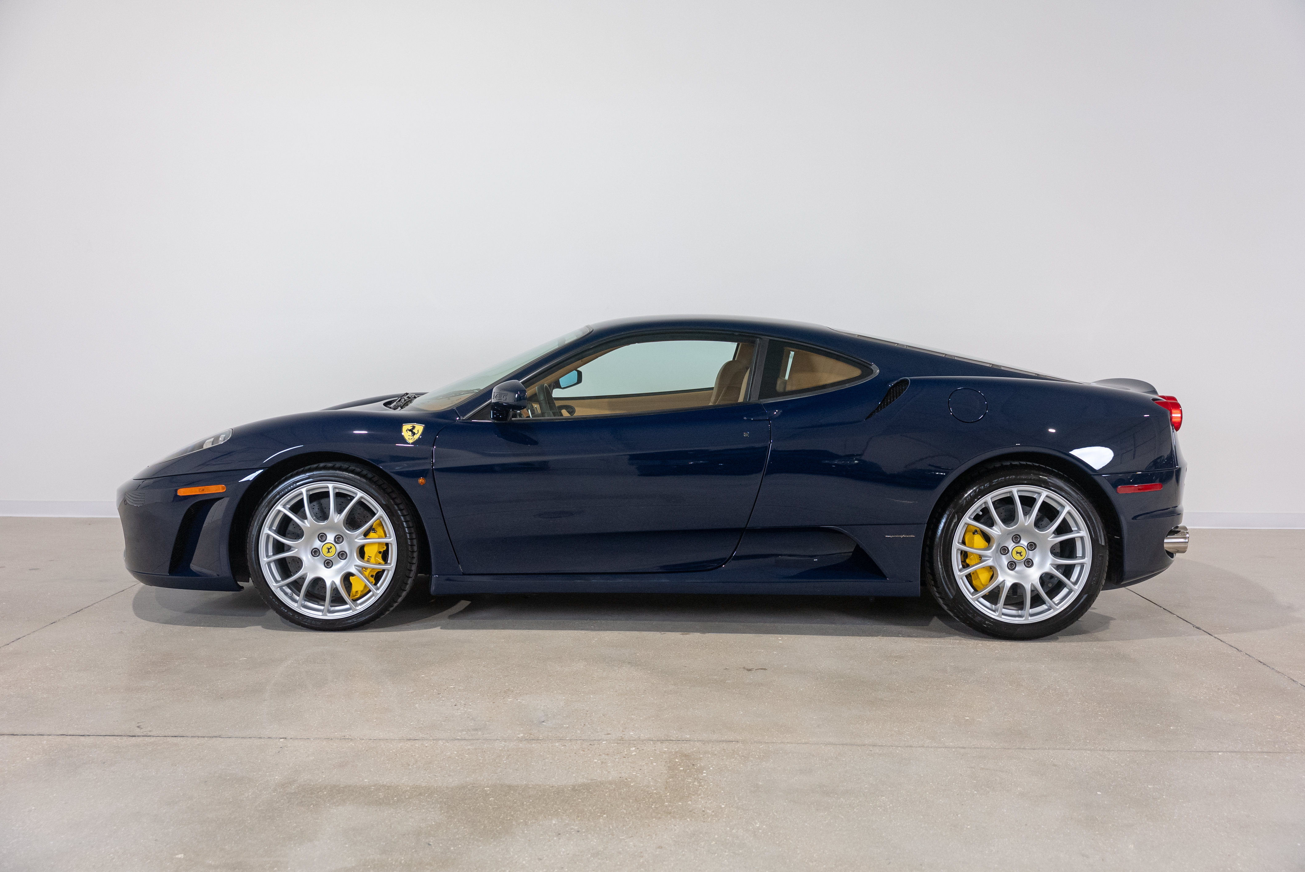 Used 2008 Ferrari F430 Coupe RWD image 2