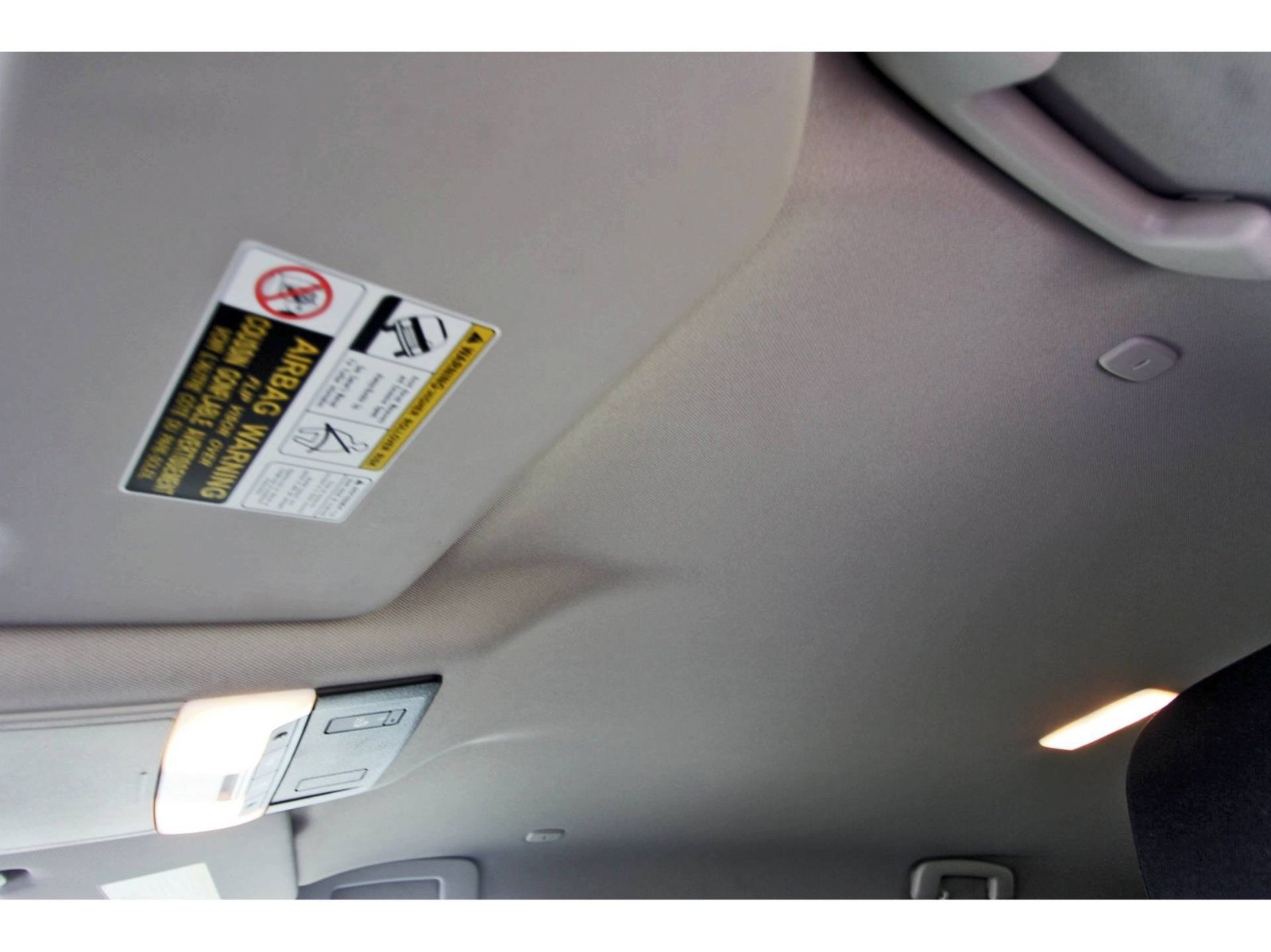 Used 2024 Nissan Rogue SV FWD image 31