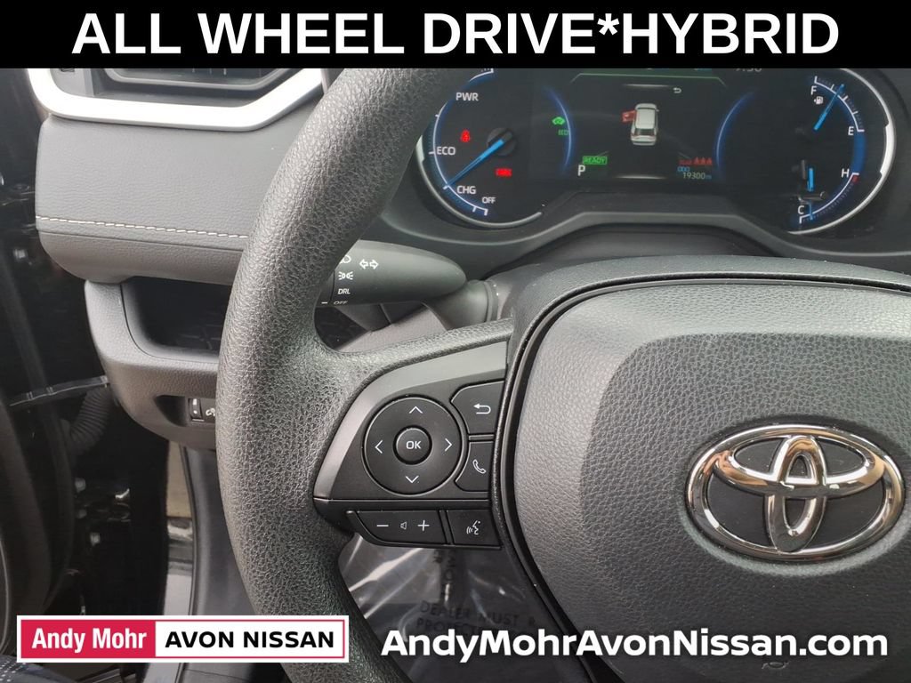 Used 2025 Toyota RAV4 LE AWD/4WD image 20