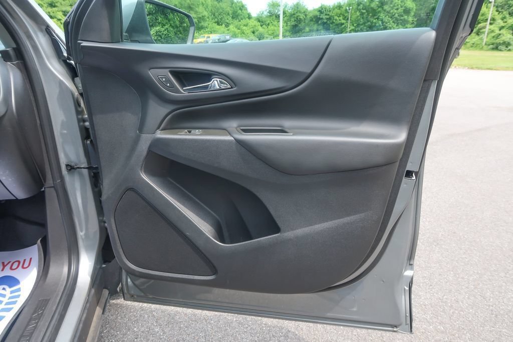 Used 2023 Chevrolet Equinox LT w/ LPO, Floor Liner Package FWD image 21