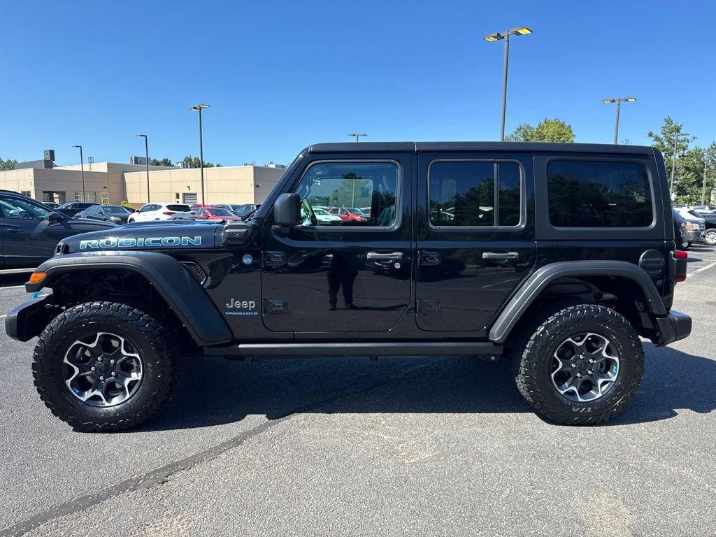Used 2023 Jeep Wrangler Unlimited Rubicon 4xe w/ Cold Weather Group AWD/4WD image 3