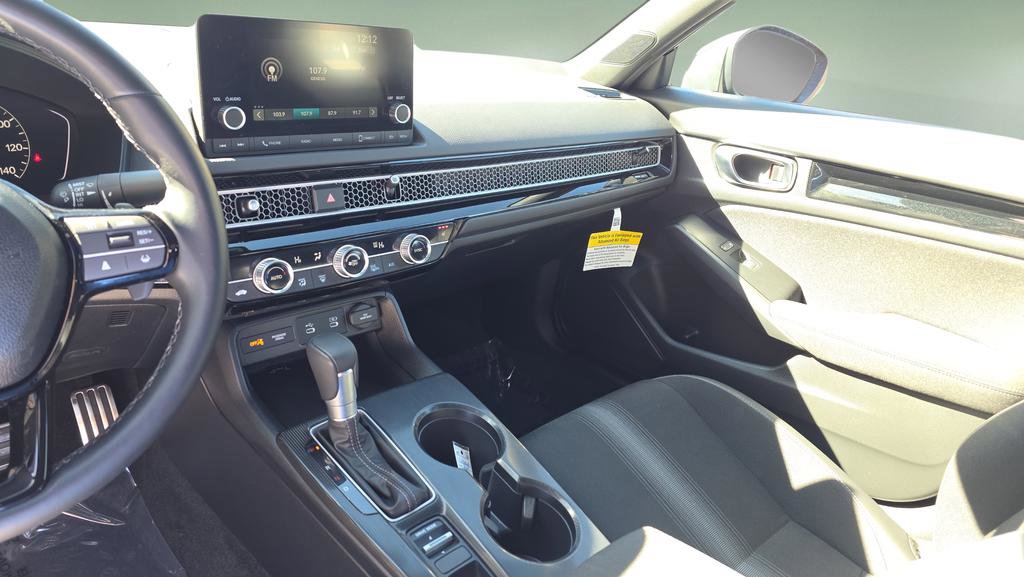 Used 2025 Honda Civic Sport image 21
