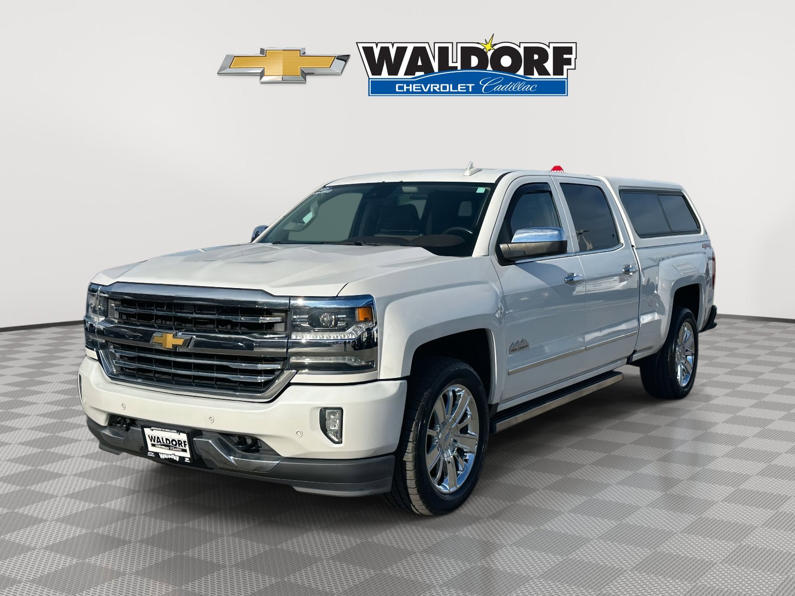 Used 2018 Chevrolet Silverado 1500 High Country image 3