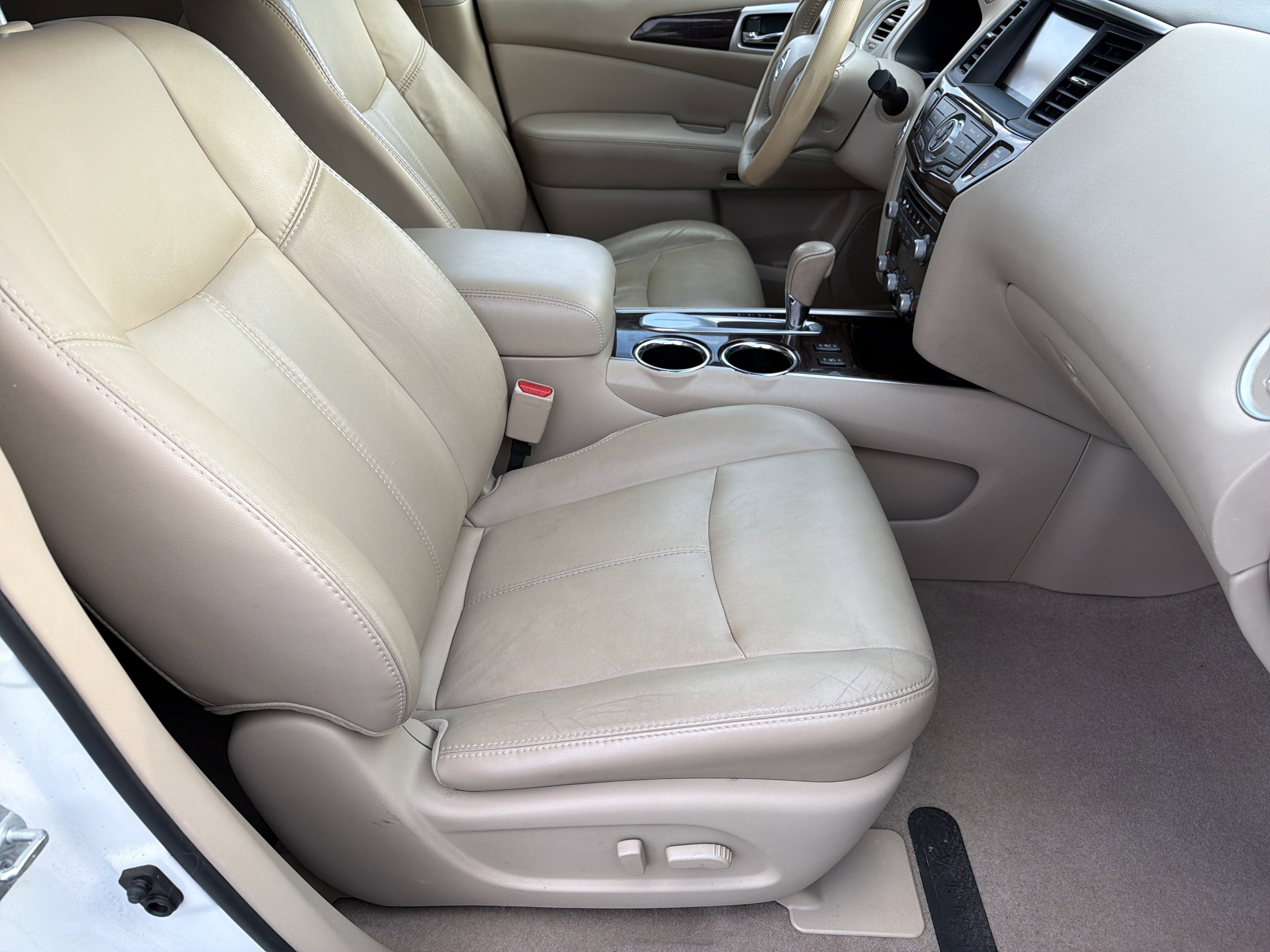 Used 2014 Nissan Pathfinder SL w/ SL Premium Package image 11