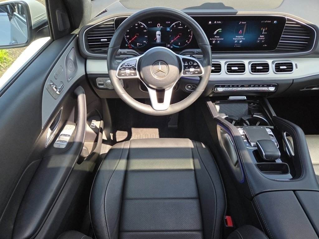 Used 2020 Mercedes-Benz GLE 350 4MATIC w/ Premium Package image 4