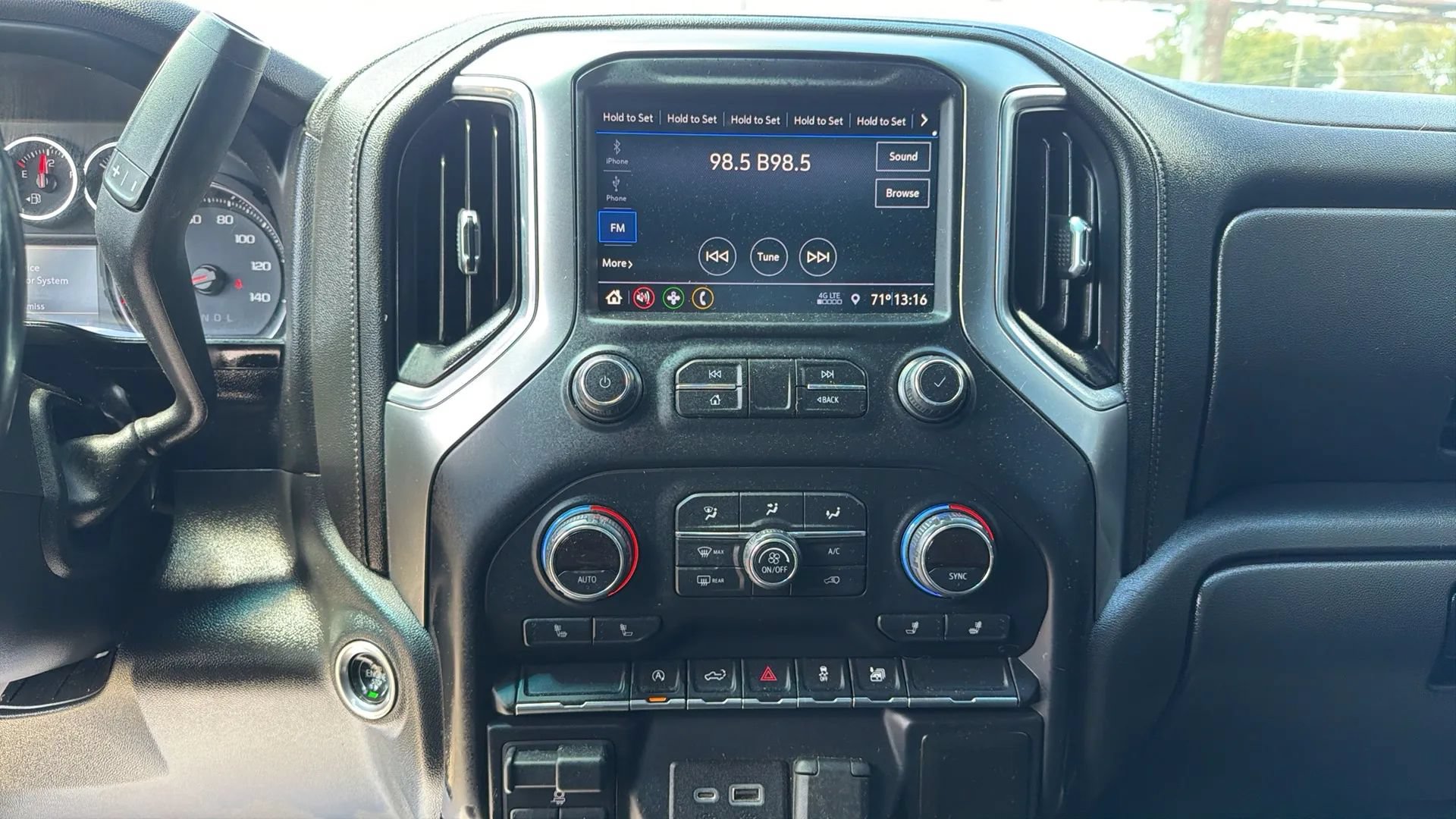 Used 2019 Chevrolet Silverado 1500 RST w/ All-Star Edition RWD image 11