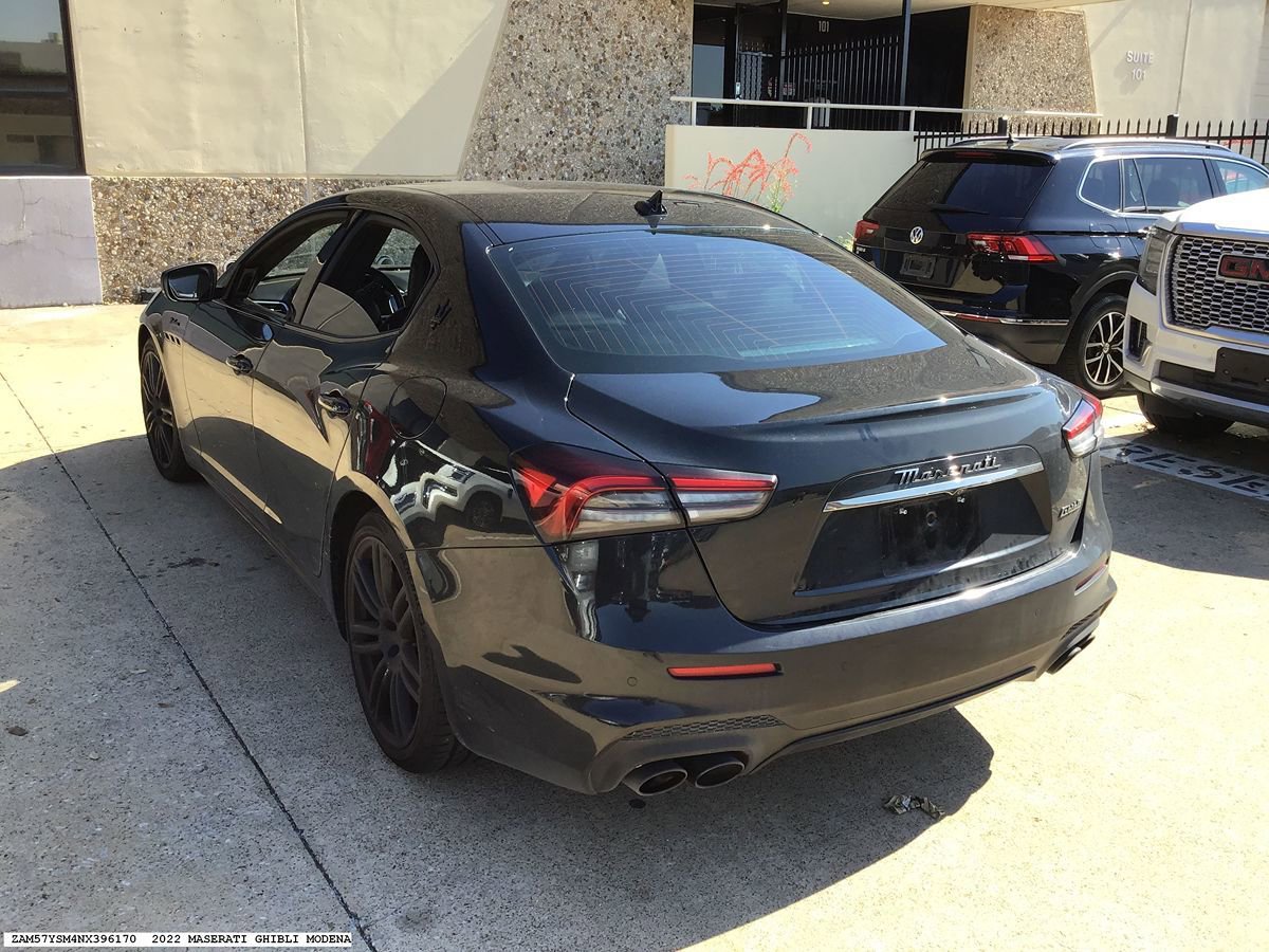 Used 2022 Maserati Ghibli Modena RWD image 3