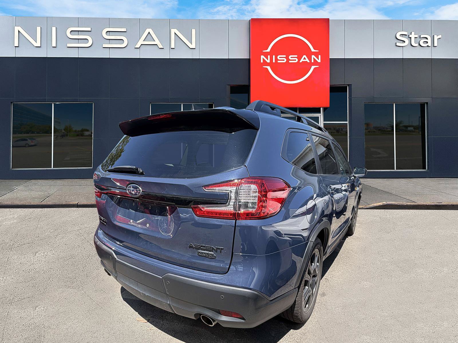Used 2023 Subaru Ascent Onyx Edition AWD/4WD image 6