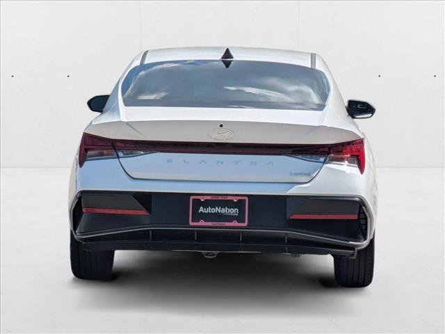 New 2025 Hyundai Elantra Limited image 8