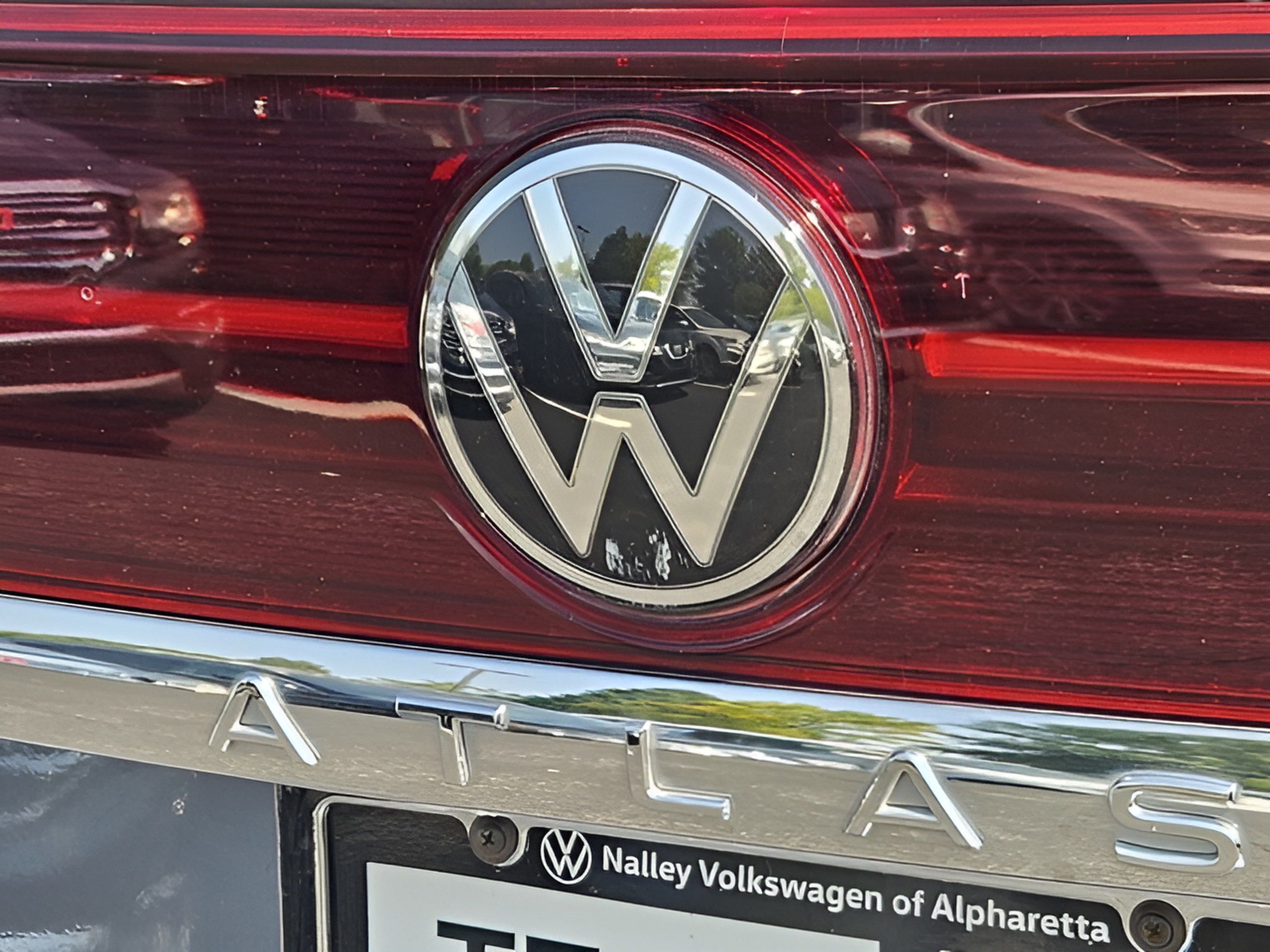 Used 2024 Volkswagen Atlas SEL Premium R-Line AWD/4WD image 32