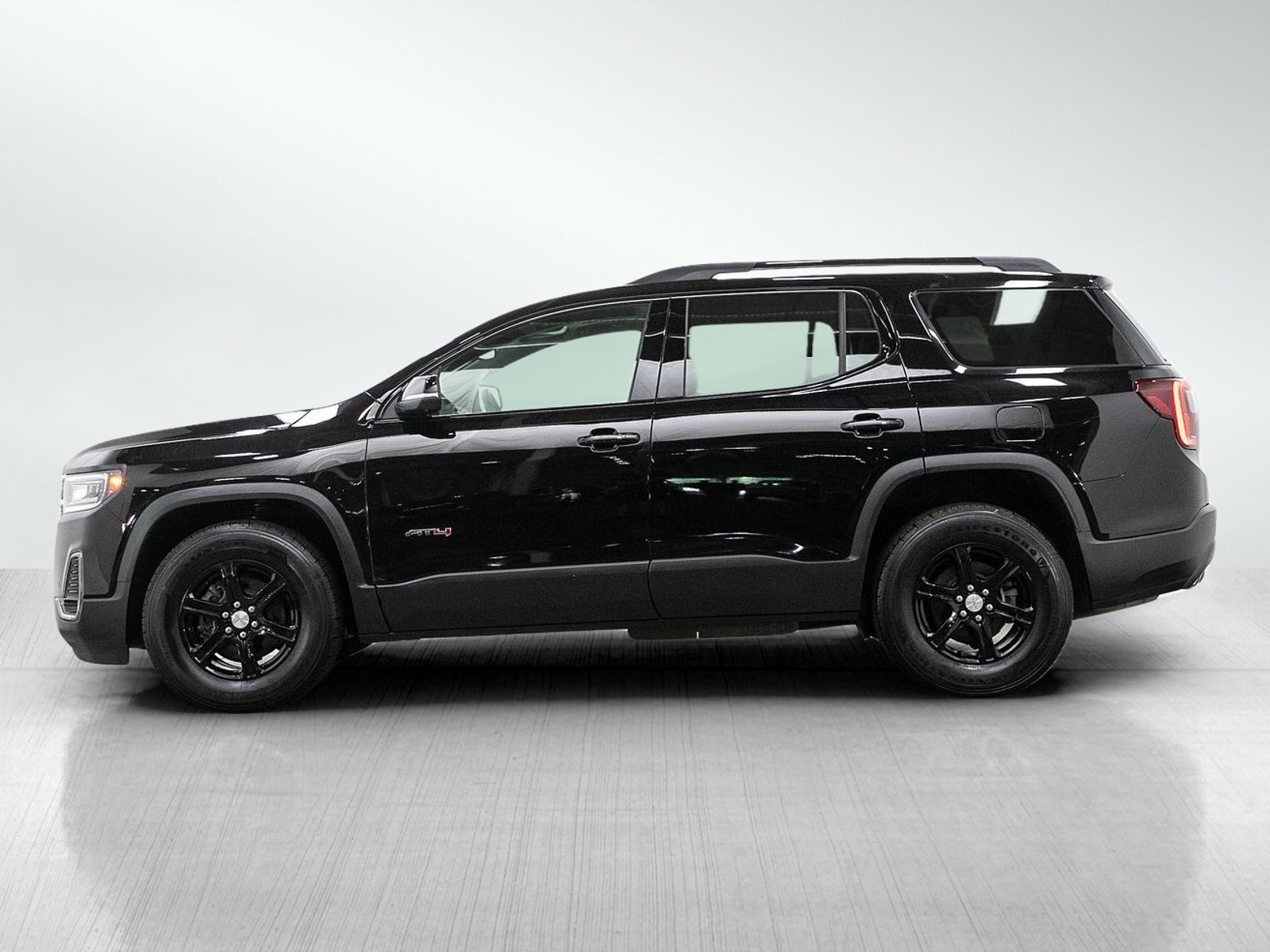 Used 2023 GMC Acadia AT4 w/ GMC Pro Grade Package AWD/4WD image 2