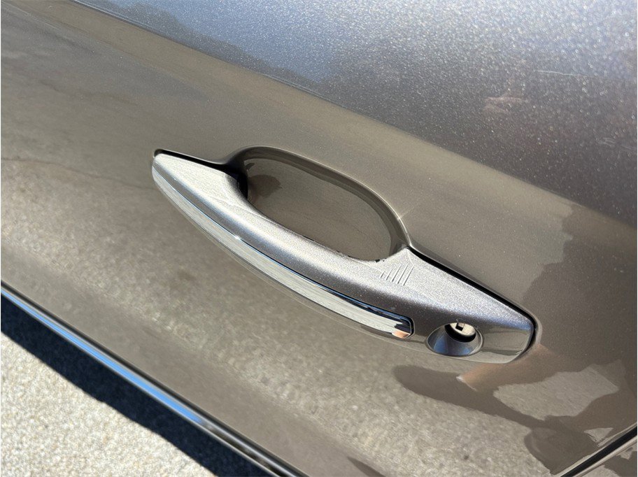 Used 2018 Lincoln MKX Reserve w/ Driver Assistance Package image 18