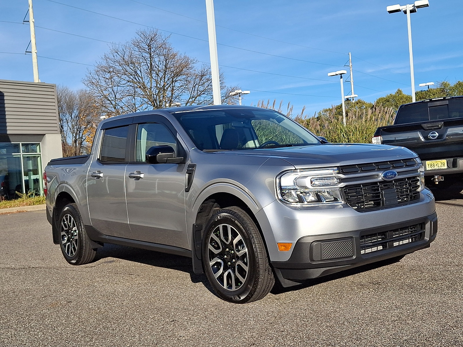 Certified 2024 Ford Maverick Lariat image 2