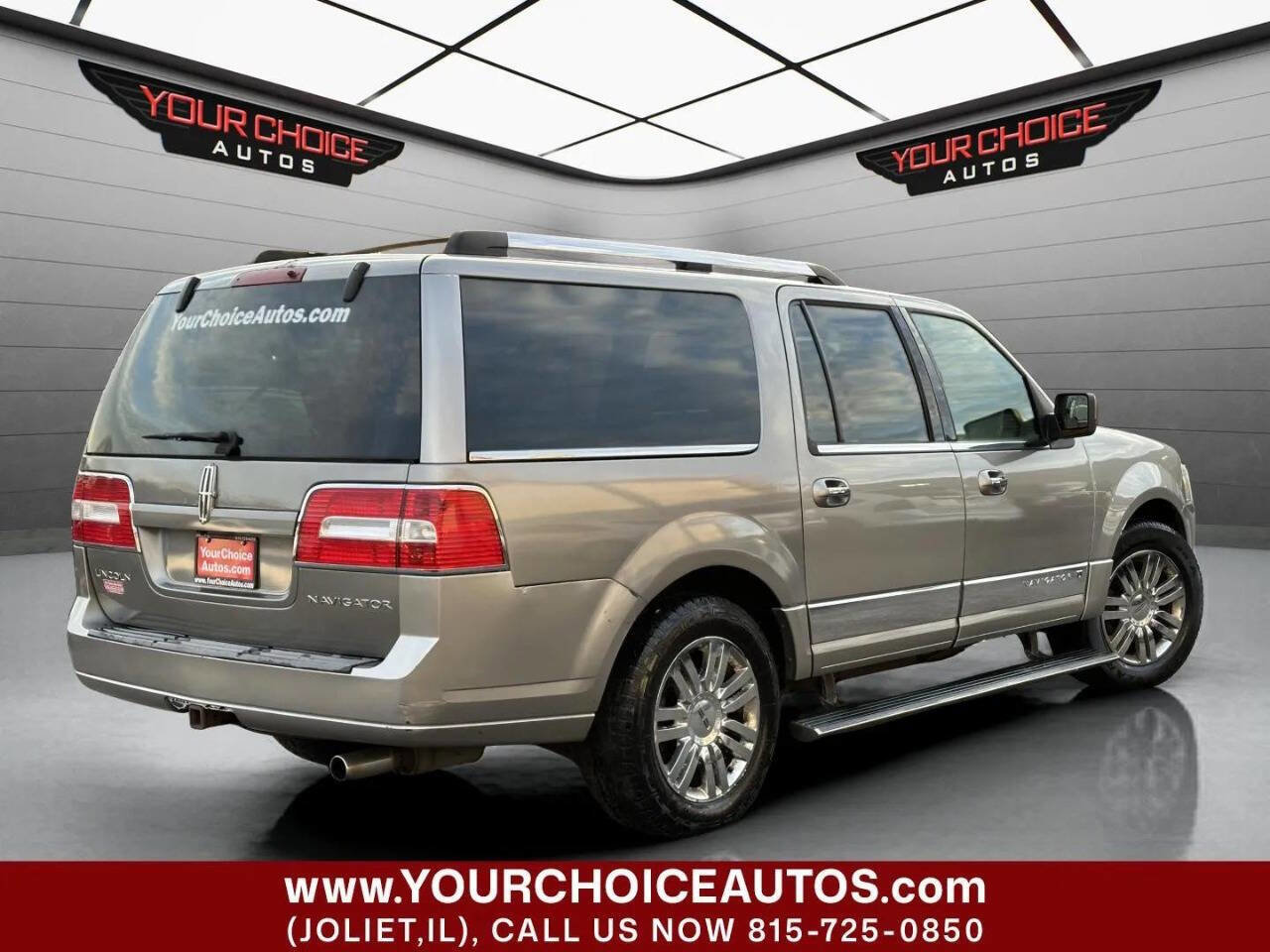 Used 2008 Lincoln Navigator L 4WD image 6