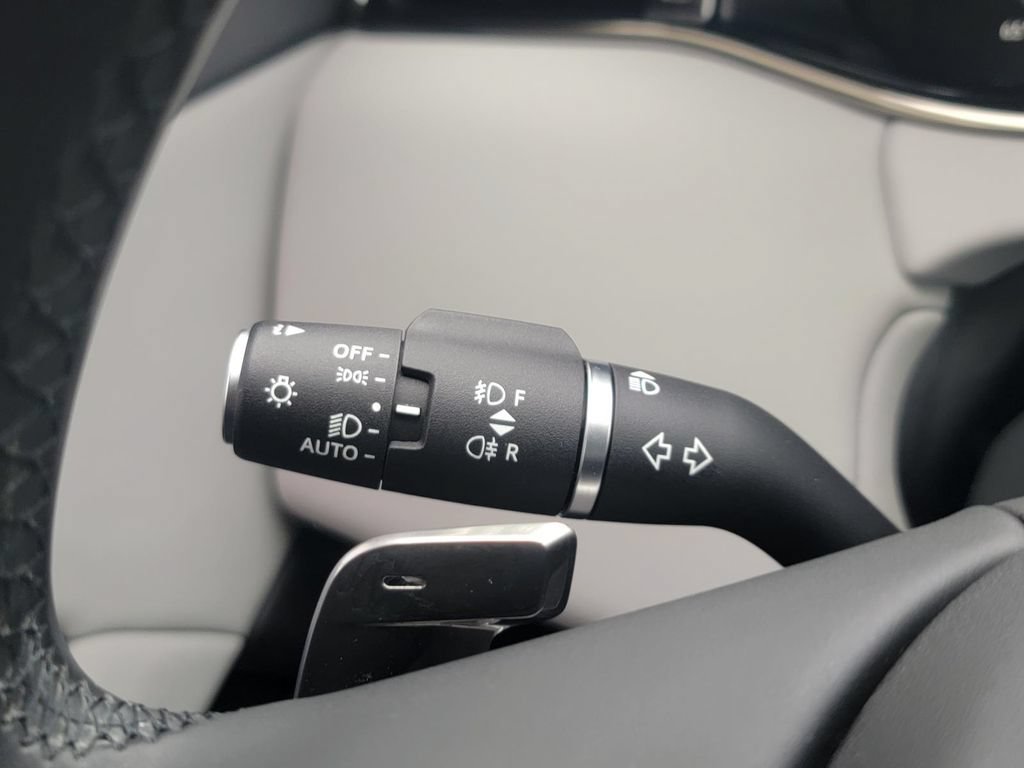 Used 2024 Land Rover Range Rover Evoque Dynamic SE AWD/4WD image 20