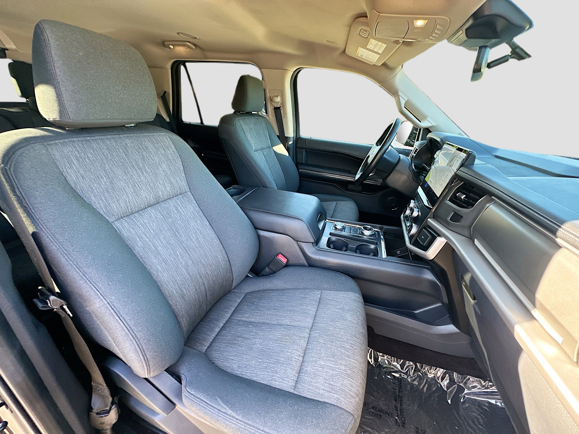 Used 2022 Ford Expedition XLT image 32