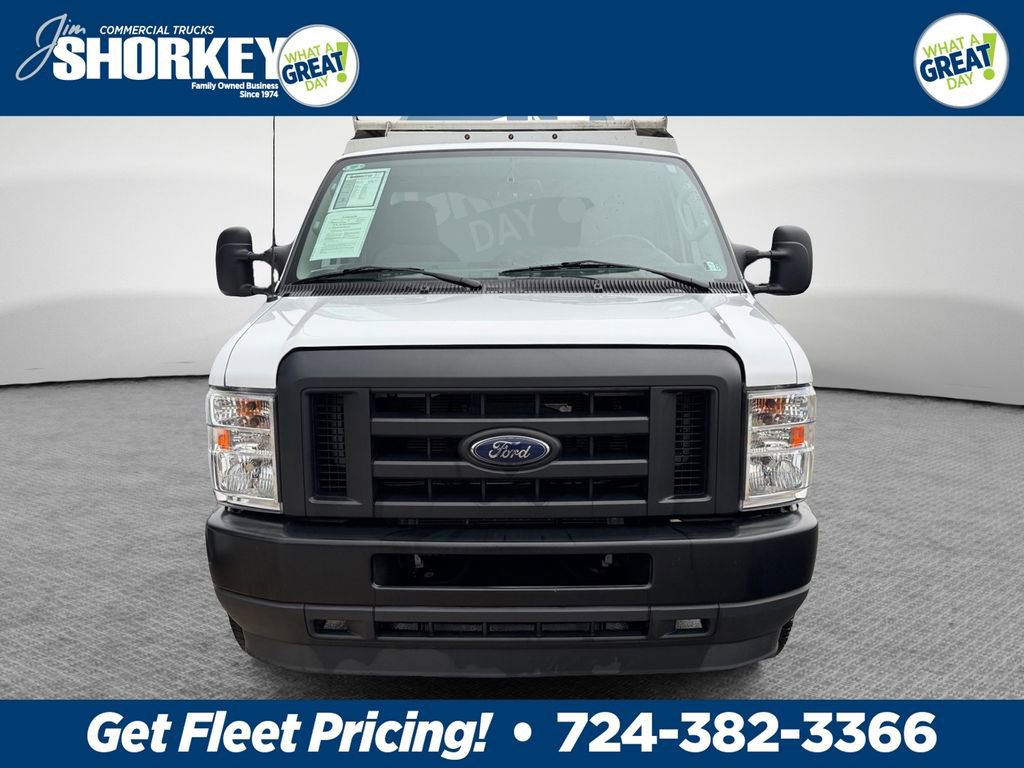 Used 2024 Ford E-350 and Econoline 350 Super Duty w/ Power Windows & Locks Group image 9