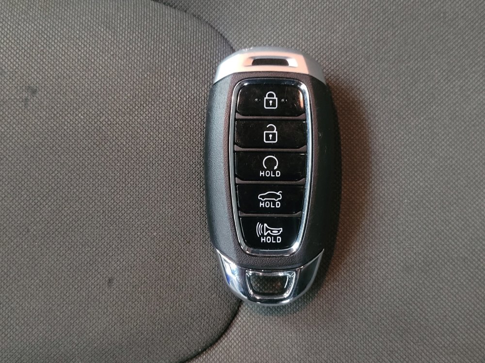 Used 2023 Hyundai Elantra SEL w/ Convenience Package image 32