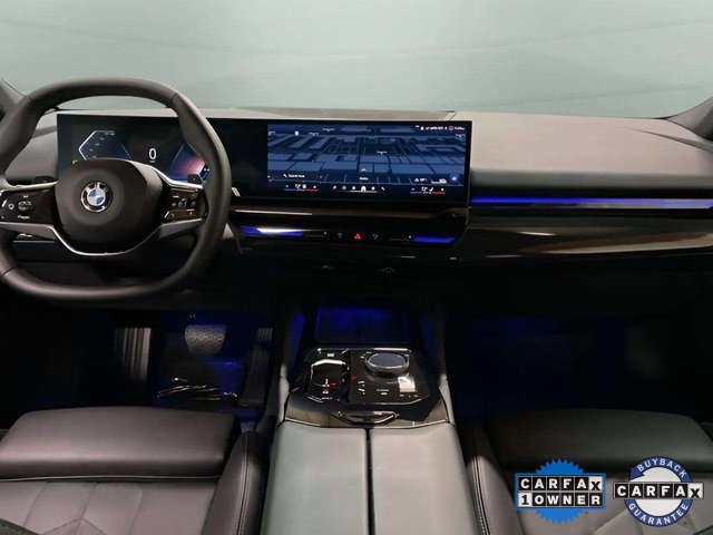 Used 2025 BMW 530i xDrive image 11