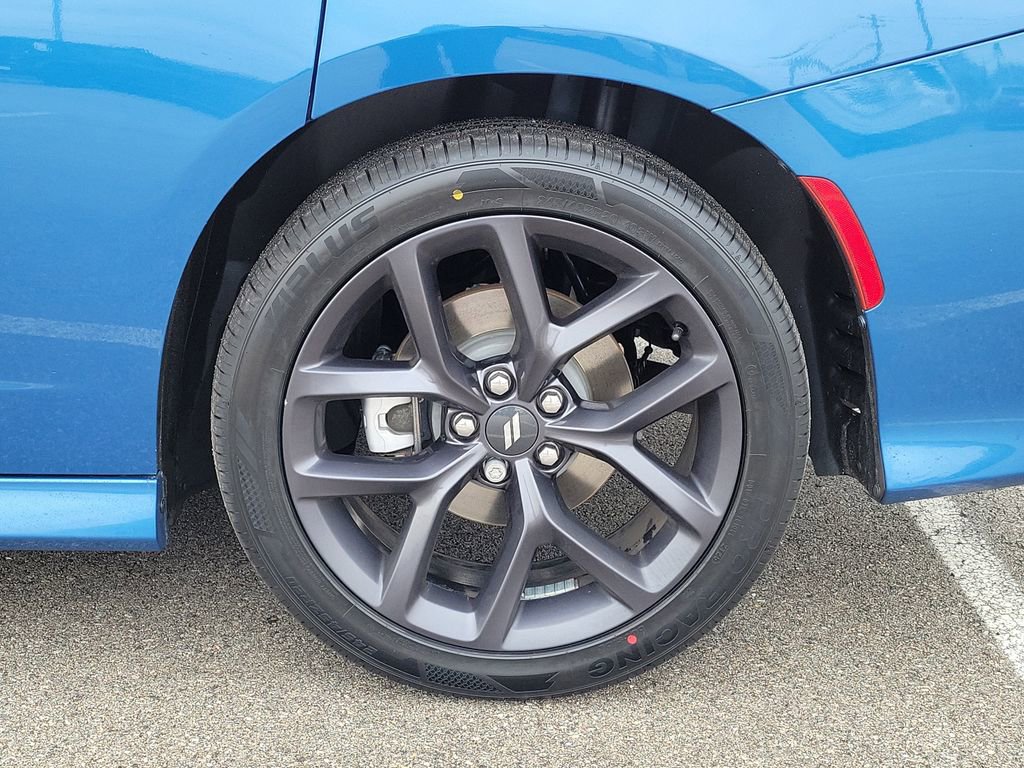 Used 2021 Dodge Charger R/T w/ Plus Group image 7