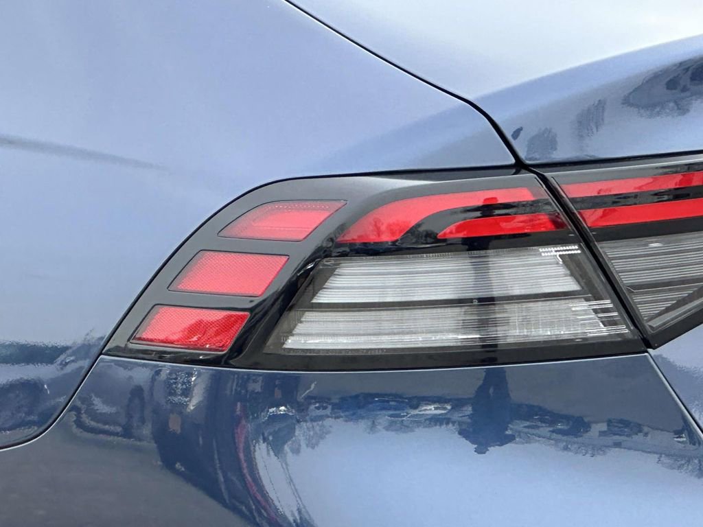 Certified 2023 Honda Accord EX image 7