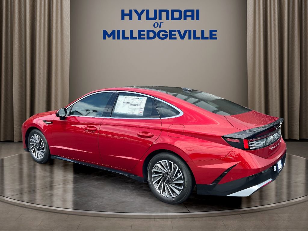 New 2025 Hyundai Sonata Limited image 2