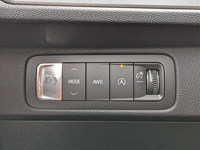 New 2026 Chevrolet Traverse LT w/ Driver Confidence Package AWD/4WD image 14