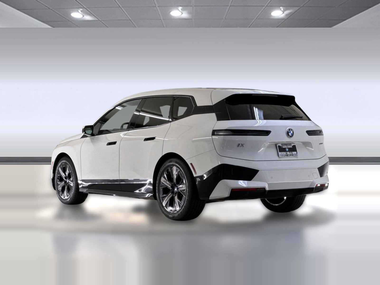 Certified 2023 BMW iX xDrive50 w/ Premium Package image 3