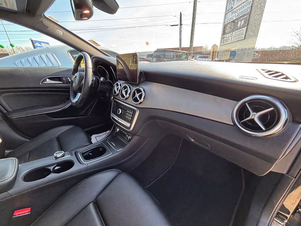 Used 2019 Mercedes-Benz GLA 250 GLA 250 image 17