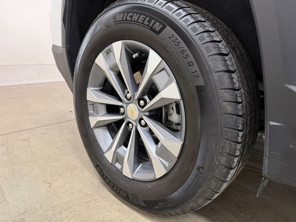 Certified 2025 Chevrolet Equinox LT image 10