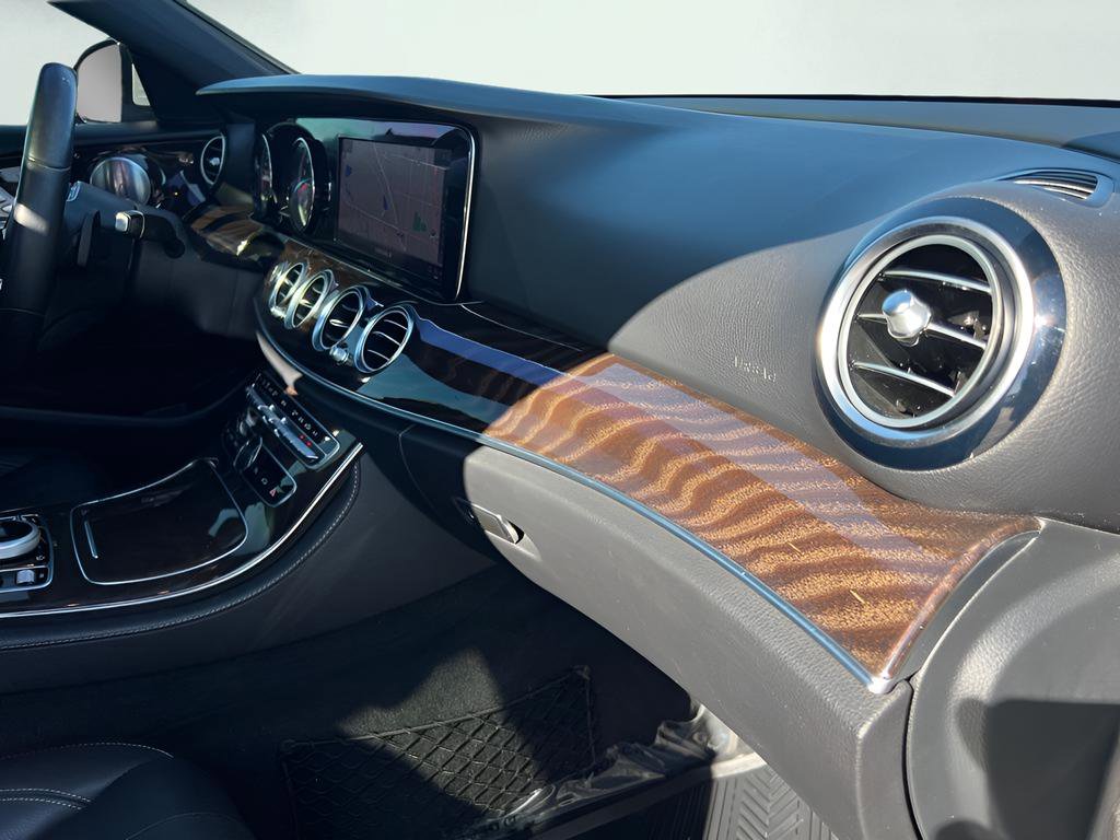 Used 2019 Mercedes-Benz E 300 image 34