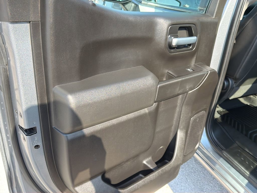 Used 2021 GMC Sierra 1500 4x4 Crew Cab w/ Trailering Package image 13