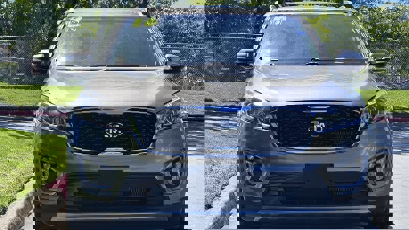 Used 2016 Kia Sorento EX AWD/4WD image 3