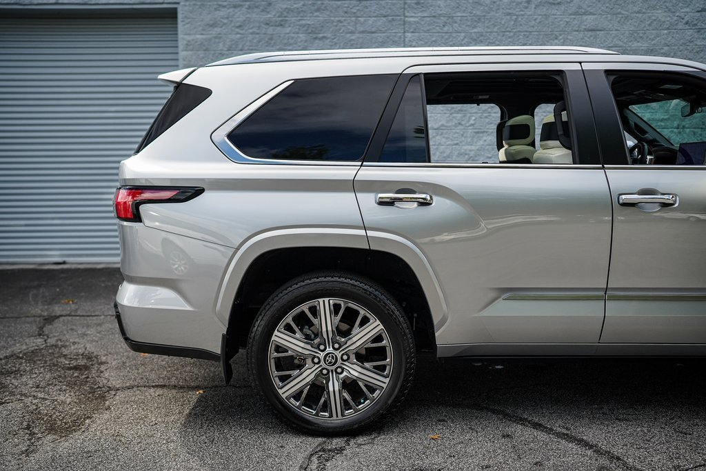 Used 2024 Toyota Sequoia Capstone image 15