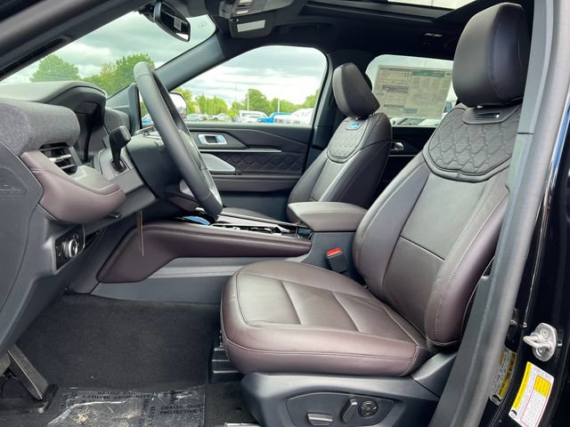 New 2026 Ford Explorer Platinum AWD/4WD image 3