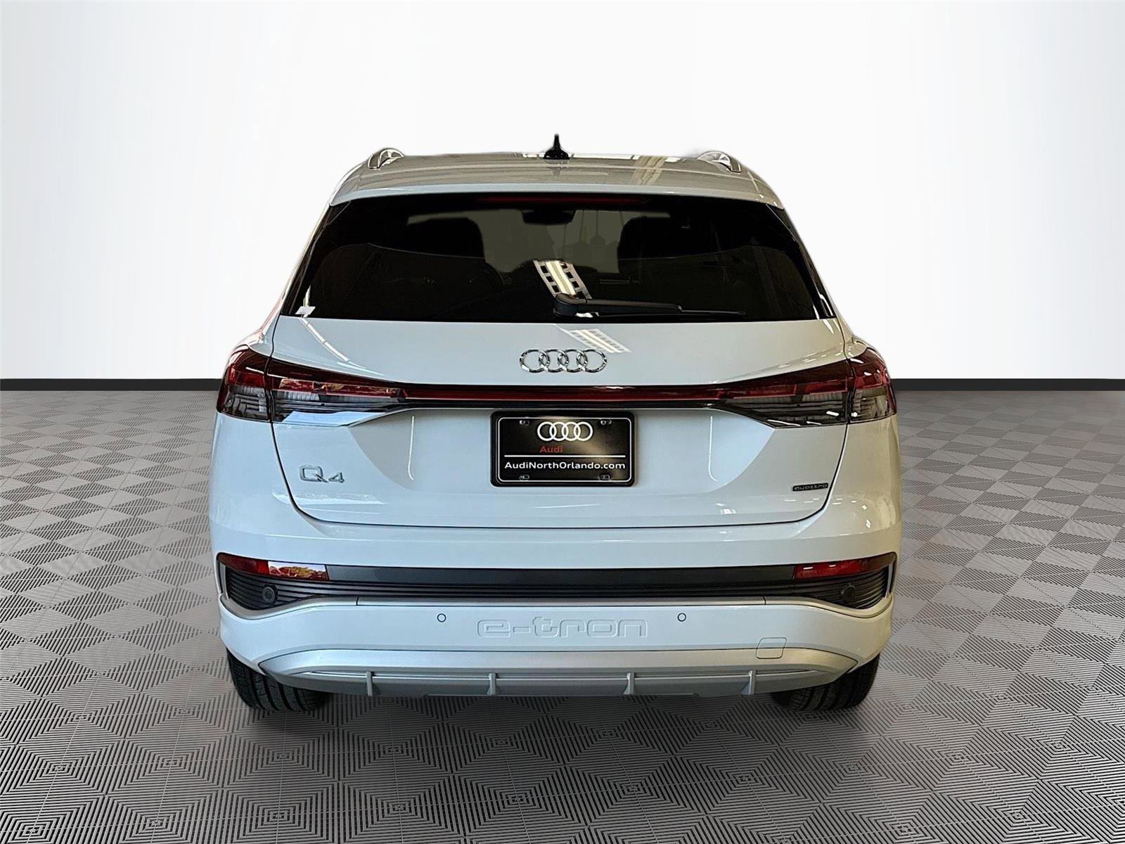 Used 2023 Audi Q4 e-tron Premium Plus w/ Premium Plus AWD/4WD image 6