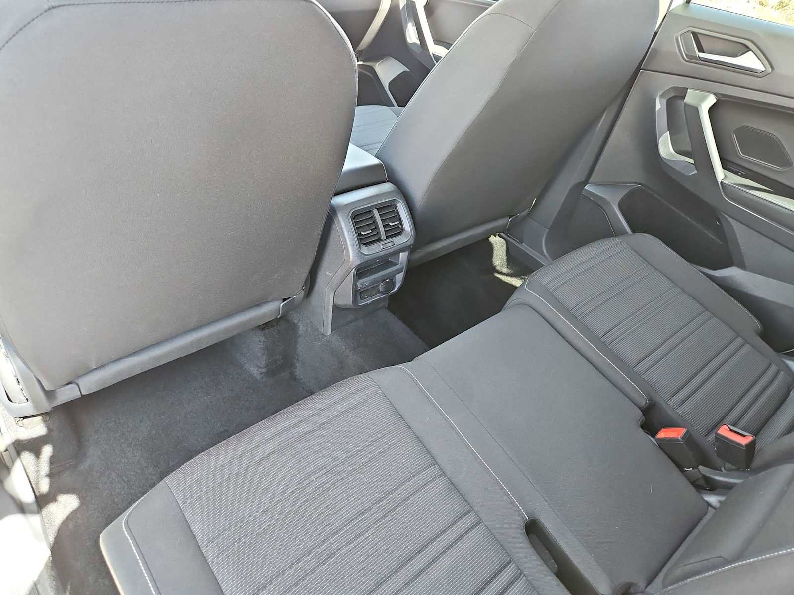 Used 2022 Volkswagen Tiguan S image 18