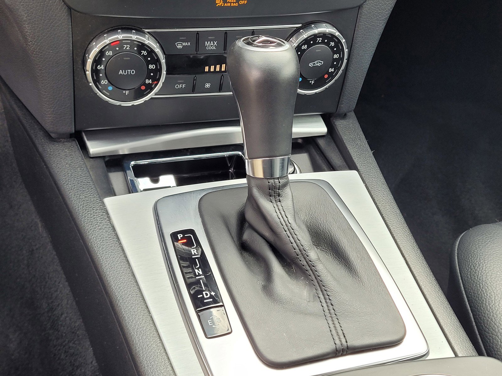 Used 2013 Mercedes-Benz C 250 Sedan image 15