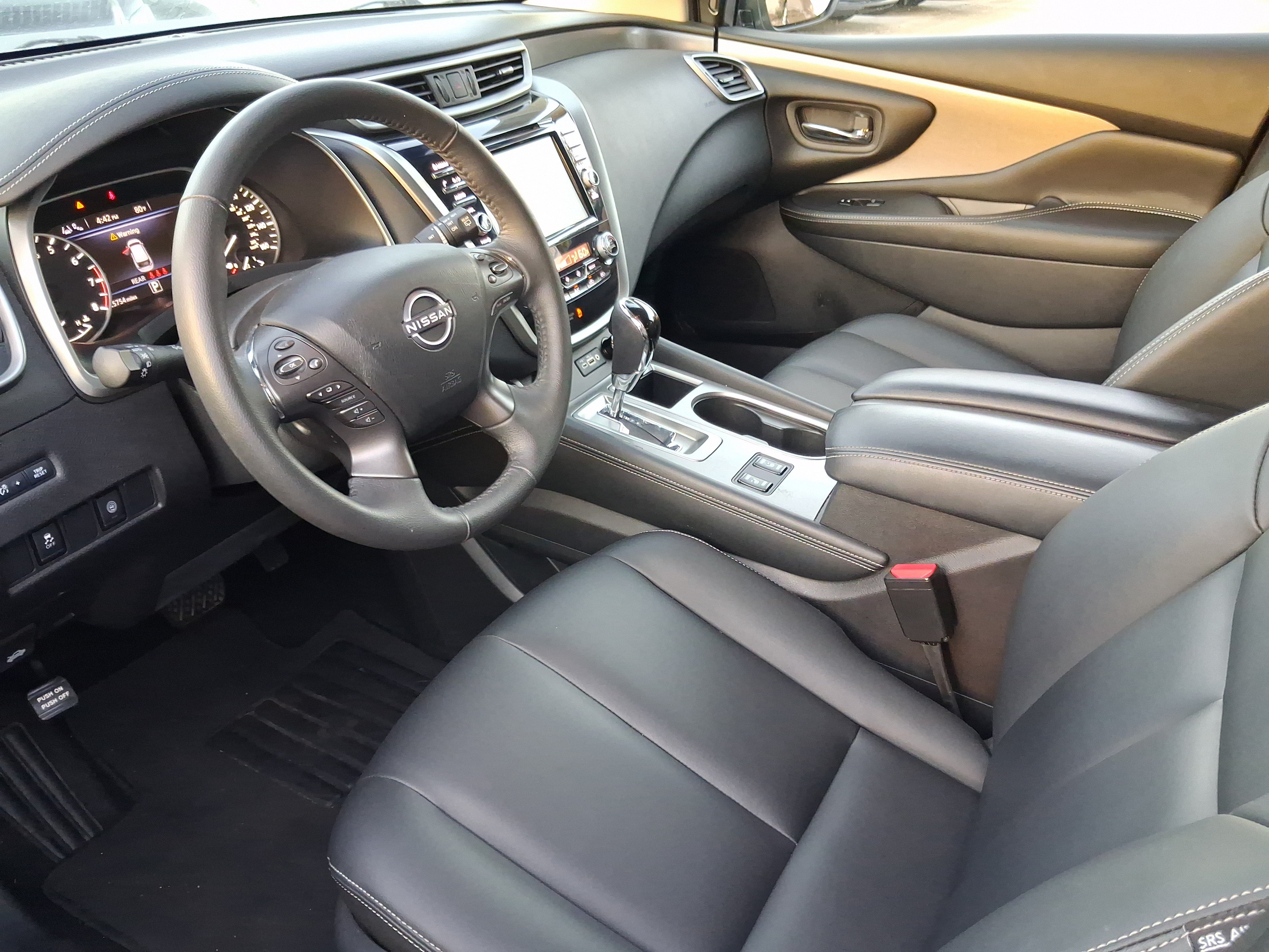 Used 2023 Nissan Murano SV w/ SV Midnight Edition Package FWD image 10