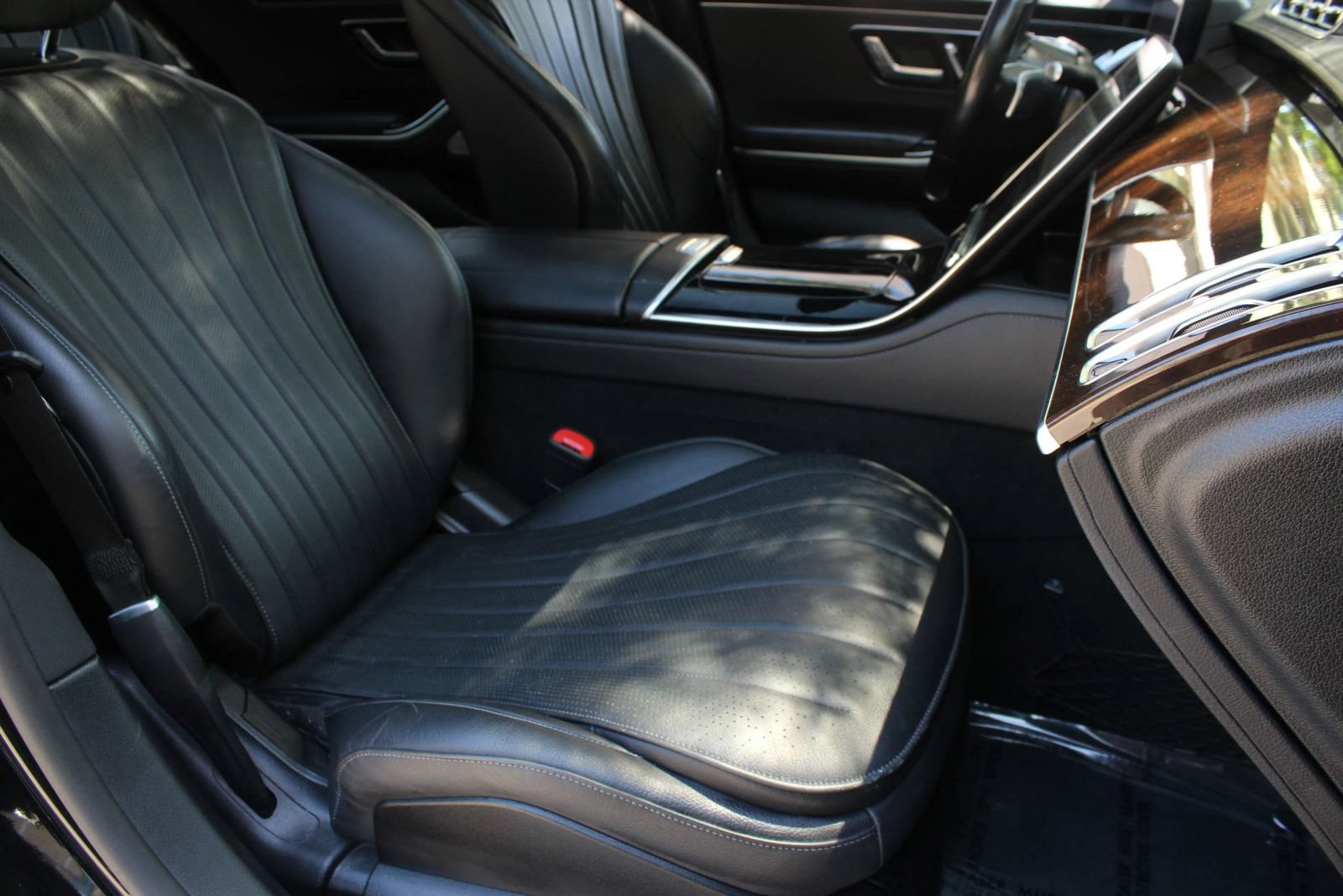 Used 2022 Mercedes-Benz S 500 4MATIC image 26