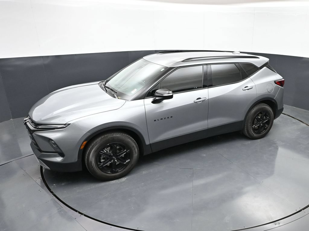 Used 2024 Chevrolet Blazer LT w/ Midnight/Sport Edition FWD image 43