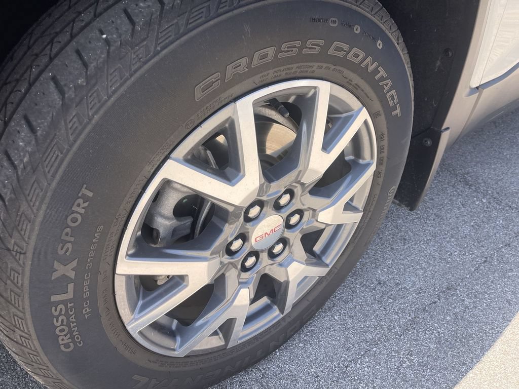 Used 2023 GMC Acadia SLT w/ Preferred Package AWD/4WD image 2