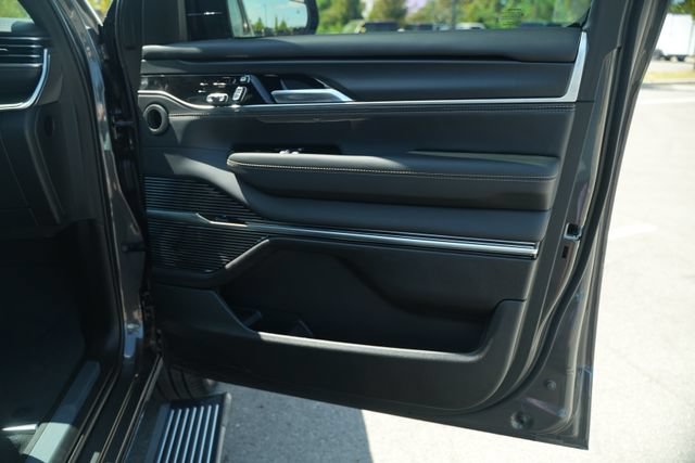 New 2026 Jeep Grand Wagoneer Summit AWD/4WD image 20