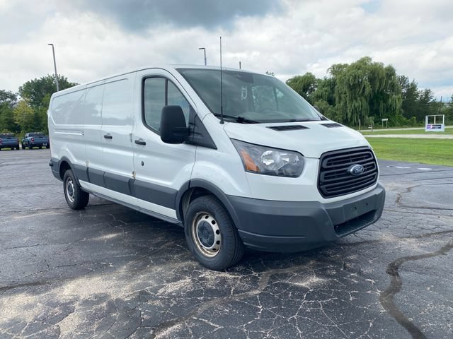 Used 2018 Ford Transit 250 148 Low Roof RWD image 17