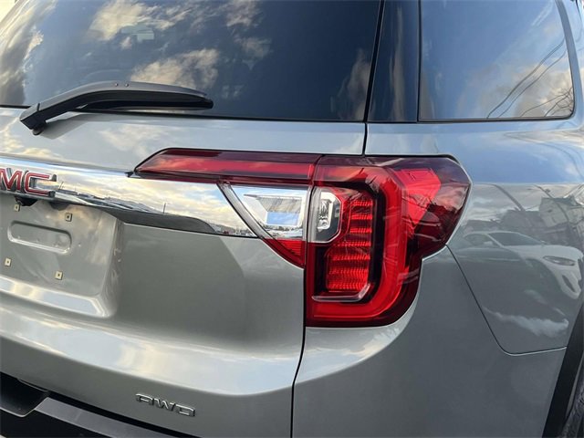 Used 2023 GMC Acadia SLT w/ Preferred Package image 10