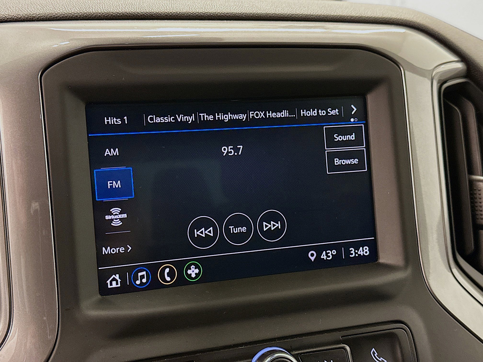 Used 2024 Chevrolet Silverado 1500 Custom Trail Boss w/ LPO, Dark Essentials Package image 21