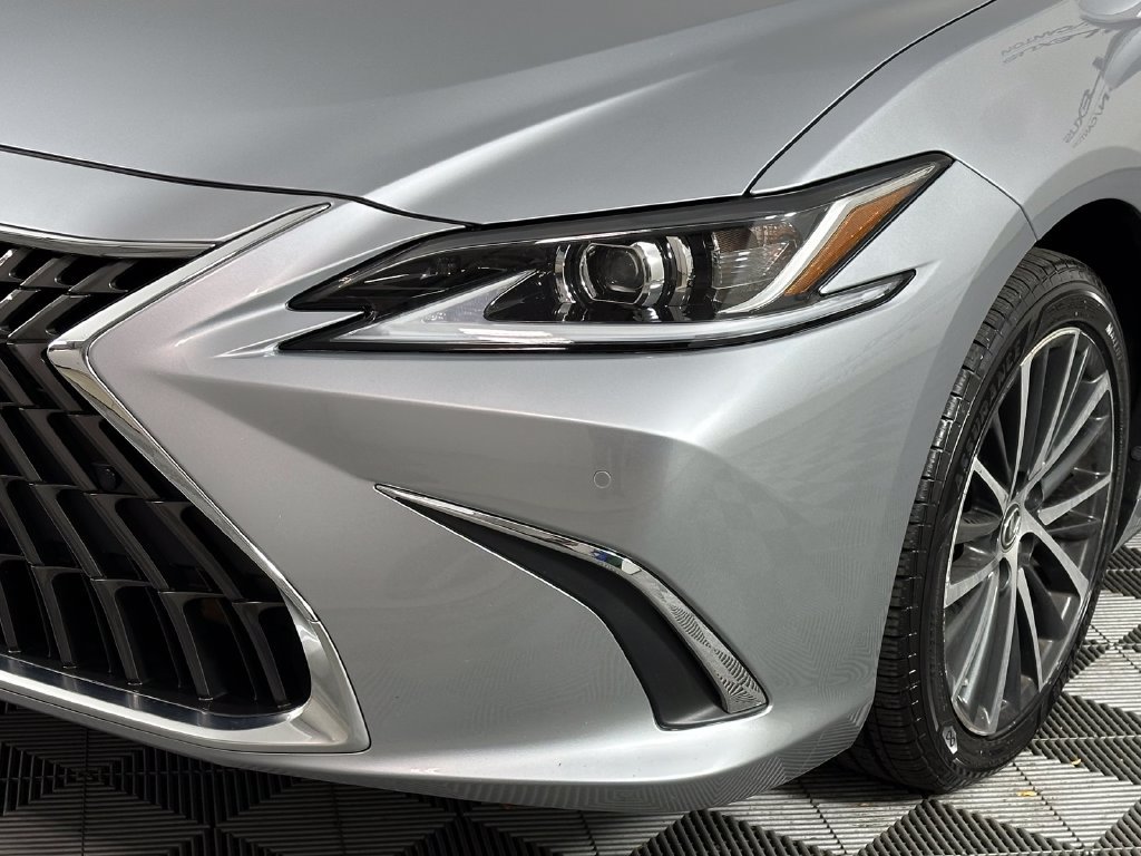 Used 2024 Lexus ES 350 w/ Premium Package FWD image 14