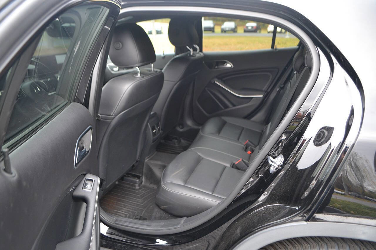 Used 2019 Mercedes-Benz GLA 250 GLA 250 4MATIC AWD 4dr SUV image 7