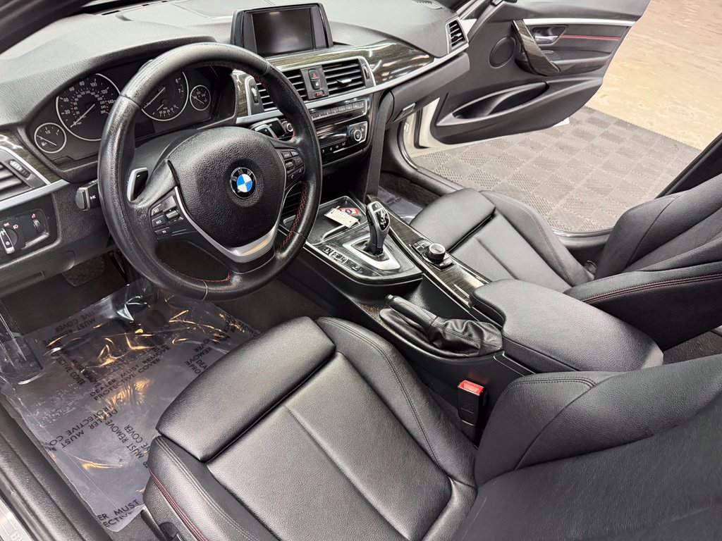 Used 2017 BMW 330i Sedan RWD image 32
