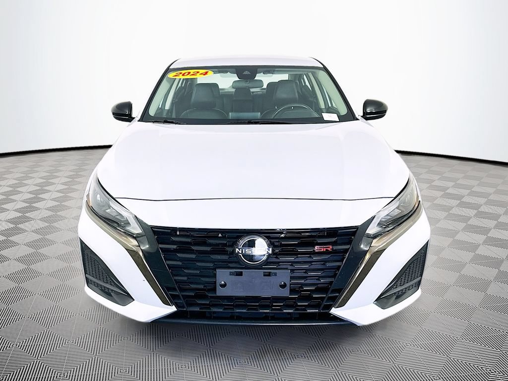 Used 2024 Nissan Altima 2.5 SR FWD image 4